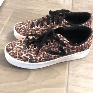 Treton Leopard sneakers